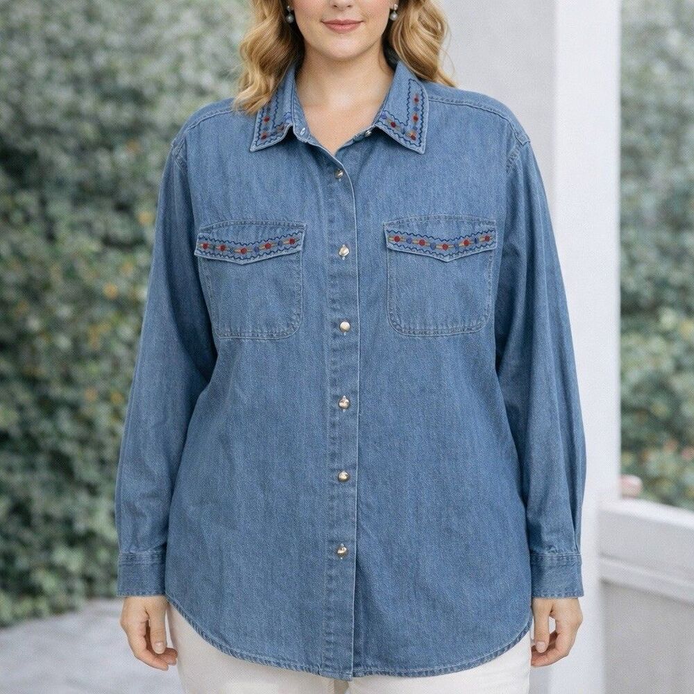 VTG Chambray Button Shirt Women Large Denim Blue Cotton Embroidered Western
